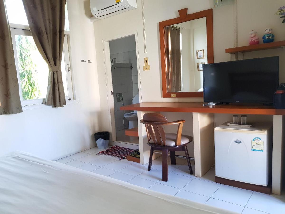 Casa Holiday Hotel Sha Пхитсанулок Экстерьер фото