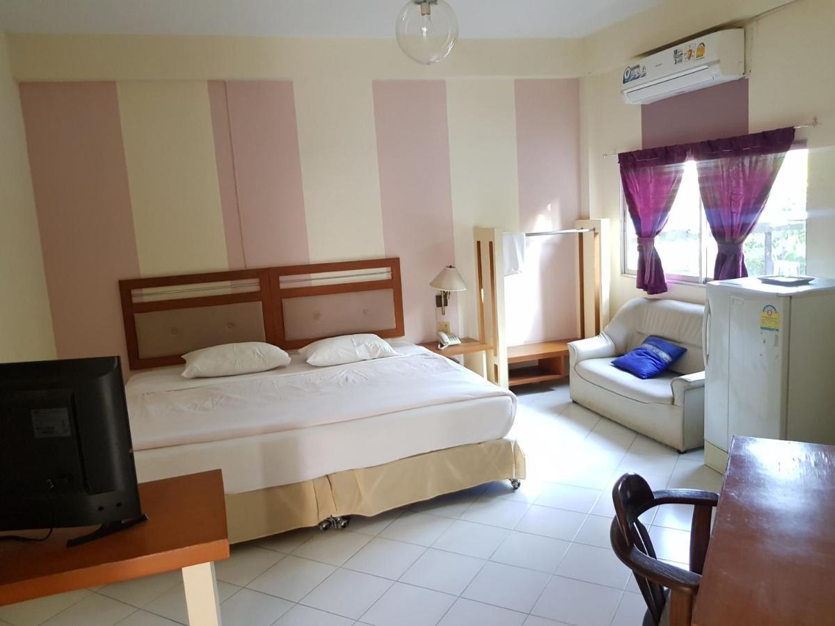 Casa Holiday Hotel Sha Пхитсанулок Экстерьер фото