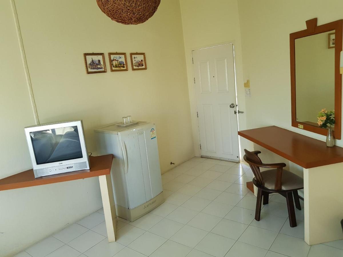 Casa Holiday Hotel Sha Пхитсанулок Экстерьер фото