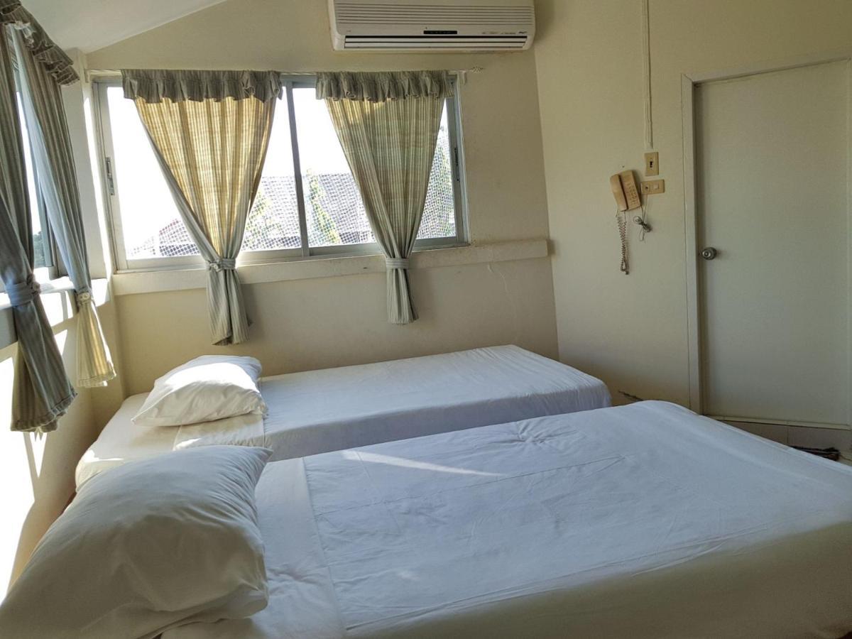 Casa Holiday Hotel Sha Пхитсанулок Экстерьер фото